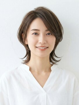 と和×美髪クリニック 巣鴨店 乾かすだけで決まる大人ショート【耳掛け・時短】