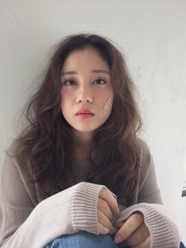 バロンフェム(baLon.fem) 《ローレイヤーロング》アーバンウェーブ