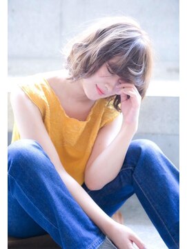 エイミー(Aimee) Aimee 外国人風ジンジャーベージュ×スウィートボブ