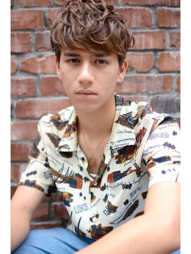 ミラバイグリーン(Mira by green) マッシュ×束感perm