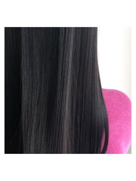 ヘアアンドフェイシャル ヴィトリーノ(Hair & Facial Vitrine) ☆【髪質改善】シャイニーストレート☆