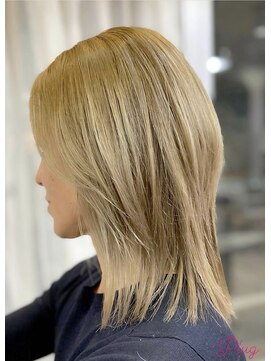 プラグ(Plug) 大人レイヤースタイル