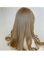 ヘアーアンドメイク ドレス(DRESS)&nbsp;ブリーチなしハイトーンカラー