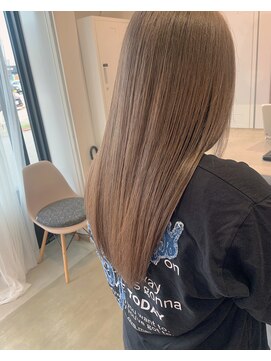 ケーオーエスピンク(K O S pink) ミルクティーベージュ