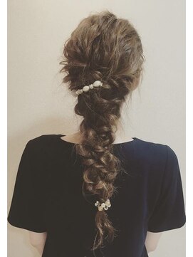 トワル ヘア(toile HAIR) ダウンアレンジ