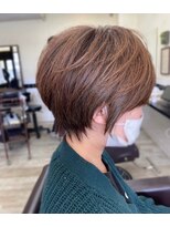 ラッキーヘア 加古川(Lucky Hair)&nbsp;ベージュカラー白髪ぼかしハイライトくびれショート【カドワキ】