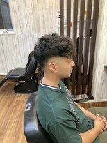 ライズヘアー(RISE HAIR)&nbsp;スキンフェード＋スペインカール