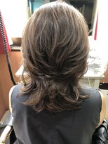 ヘアラウンジガガ(Hair Lounge GAGA) セミロングハイレイヤー