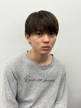 ゴールド 京都(GOALD) ナチュラルマッシュシースルーニュアンスセンターパート刈り上げ