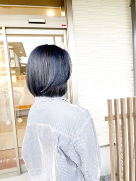 カドル(Cuddle) 寒色アンブレラカラー×ボブレイヤー