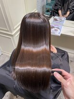 ロロ(ro-ro) 【恵比寿 ro-ro】保水、保湿、しっとりまとまる潤艶髪