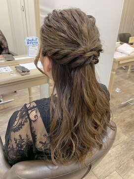 アルターリール(aL ter Rire) ハーフアップ/ヘアアレンジ/ヘアセット/福原遼華