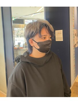 コワファースト 大分(COIFF1RST) マッシュウルフstyle!ホワイトカラーにインナーブルージュ