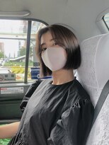 ナループロア ルームー(Nalu pu loa ROOMOO) 切りっぱなしボブにセンターパート前髪☆タンバルモリ/韓国ヘア