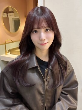 レア 表参道(L'ea) 大人ガーリーダークアッシュミディアムレイヤー似合わせカット