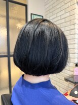 ルームス(ROOMS)&nbsp;【大人世代の小顔ボブ】絶妙なラインで首細見せ＊洗練ミニボブ