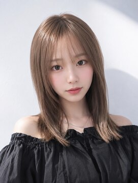 カミガミ 栄(KAMIGAMI) 韓国風ハッシュカット×グレージュでつくる大人の抜け感ヘア
