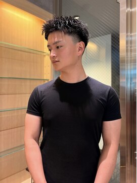 ファースト 仙台店(first) 10代20代 夏におすすめテーパーフェード×スパイキーショート