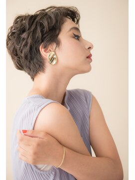 ワン 大船(ONE006) マッシュ/くびれヘア/ビタミンカラー/メルティーカラー/大船駅