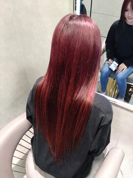 ニーナ ビューティーサロン(NINA Beauty Salon) レッドカラー