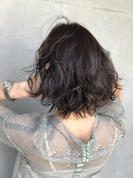 アミー 銀座(Ammy) 細ハイライトで作る暗く透けるカラー Ammy松本