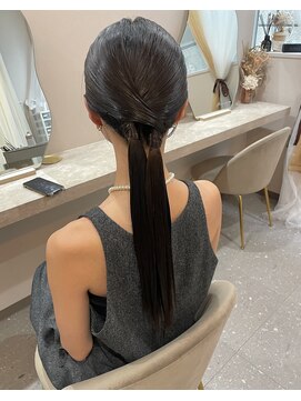 ミラ(Mila) 艶感タイトアレンジ♪タイトツイン♪