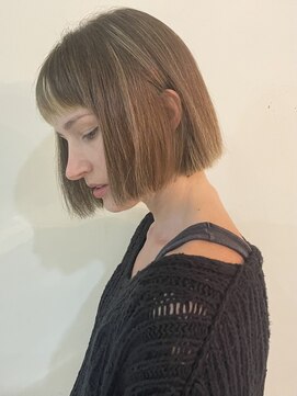 カームバイリコ 学芸大学(calm by liko) ぷつっと切りっぱなしボブ