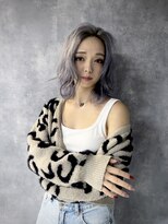 イコ(.ico)&nbsp;ブルーシルバー 20代30代　ウルフカット　レイヤーカット