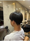ソフトツーブロック王道ナチュラル黒髪細束刈り上げ