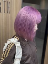 アースコアフュールボーテ 笛吹店(EARTH coiffure beaute)&nbsp;ビビットピンク_ダブルカラー_ケアブリーチ_切りっぱなしボブ