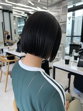 ビューナゴヤ 名駅(VIEW NAGOYA) 似合わせカット/ショートボブ/小顔ヘア/メルティカラー/くせ毛