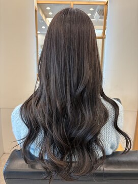 リュクスバトーバイトリコ 船橋南口店(Luxe BATEAU by tricot) ロングダークグレージュ