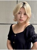 上品くびれ×レイヤー｜自然な色気を纏うミディアム