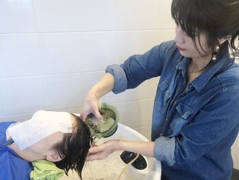 ヘアーデザイン ソル(HAIR DESIGN SOL)の写真/続けていくことでより効果を実感できる≪髪質改善アミノ酸トリートメント≫で指通りなめらかな艶髪に♪
