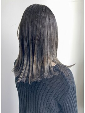 アスティブランシュ(Asti blanche) 裾カラー_ポイントブリーチ_グラデーションカラー