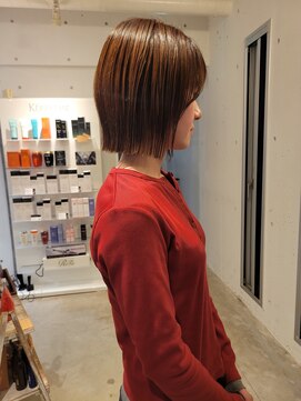 切りっぱなし×ココアベージュ