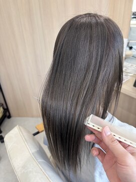 ダブルカラー×オリーブグレージュ