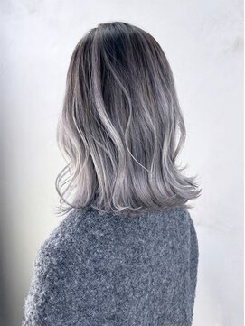 ミディアム美髪顔周りレイヤー韓国ヘアおくれ毛_ba547724