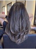 海外ヘアーハッシュカットレイヤーカットハイライトカラー