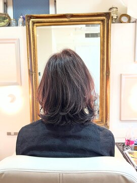 テテアテテ(tete a tete) くびれミディアムヘア