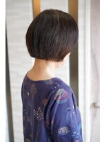ムゥフ ヘアーアンドアイラッシュ(mouf hair&eyelash)&nbsp;丸みシルエットのシンプルショートボブ