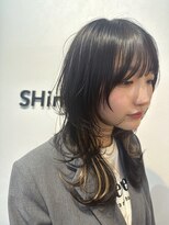 シンミ(SHinmi)&nbsp;ウルフ／セミロング／ウルフカット