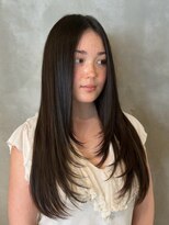 キリ 逗子(kiri) 逗子葉山顔周りレイヤーカット暗髪ロングレイヤー髪質改善m178