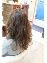 コジック ヘアアンドアイ(Cogic hair & eye)&nbsp;透明感マットカラー大人可愛い外国人風ルーズウェーブ