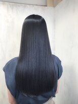 アンフィドットドゥルドゥ(AnFye.dueldo)&nbsp;【AnFye.dueldo】まとまりのある艶髪ストレートヘア