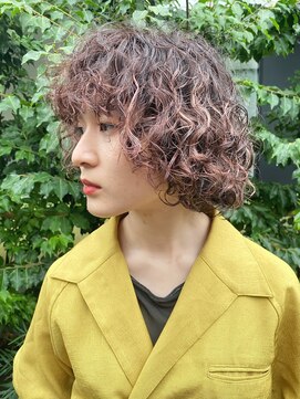 ストラマ(STRAMA) 春宮クリクリウェーブボブ