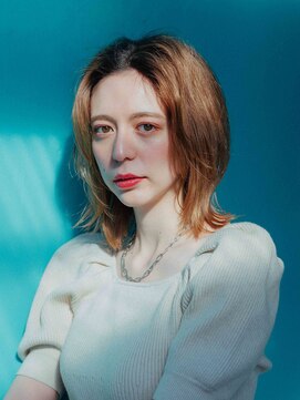 アデリタ(Adelita) 外はねボブ×ウルフ2way