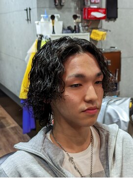グロウヘアワークス トウキョウ(grow hair works tokyo) Grow hair works tokyo/  波巻きパーマ