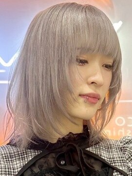 ウィコ 新宿(WICO) pail silver [新宿駅/イメチェン/ハッシュカット]