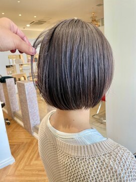 シャンプーボーイ 佐賀(SHAMPOO BOY) 大人かわいいマッシュショートボブグレージュ